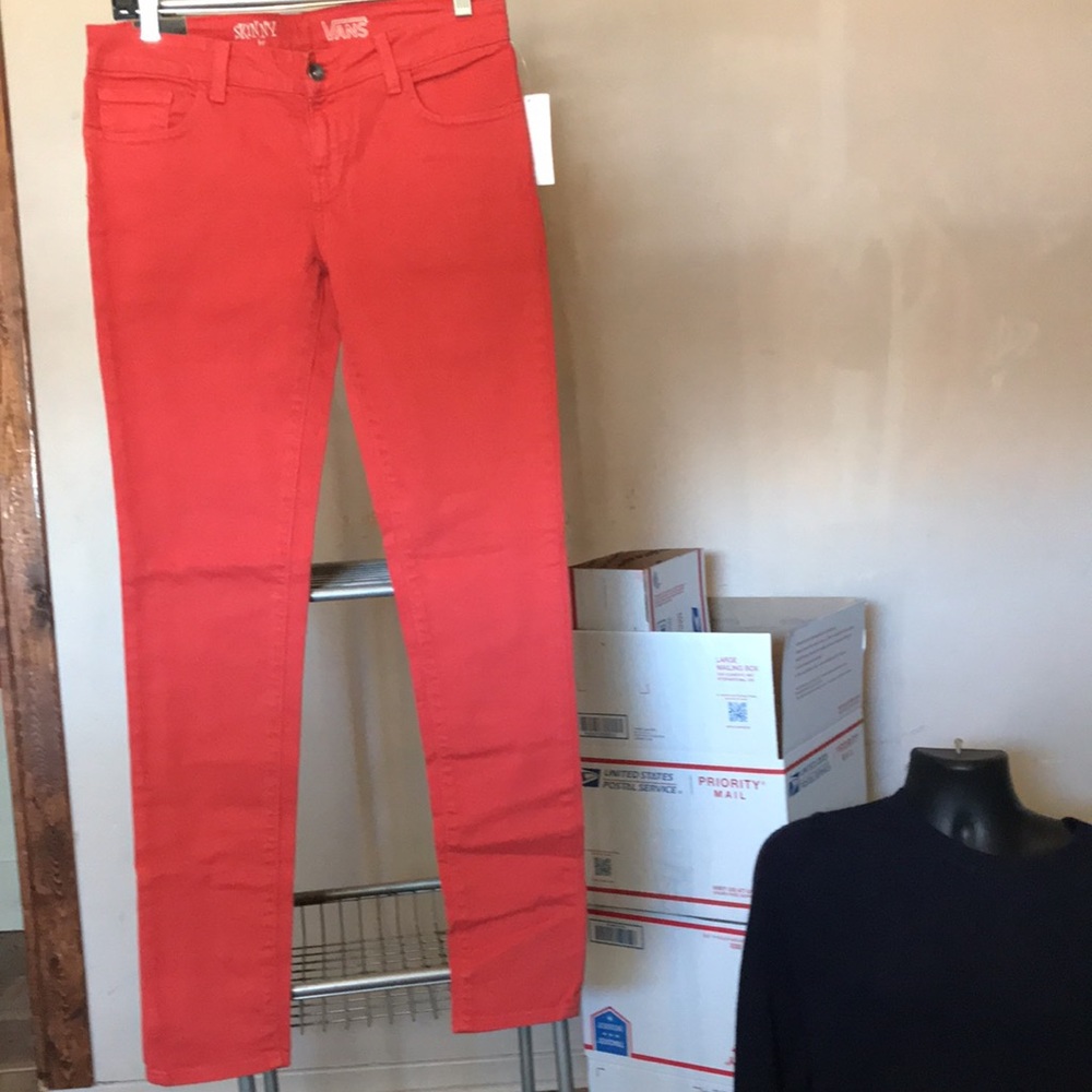 🚨B2G1 New VANS Red Ladies/Juniors size 7 Denim Skinny Leg Jeans